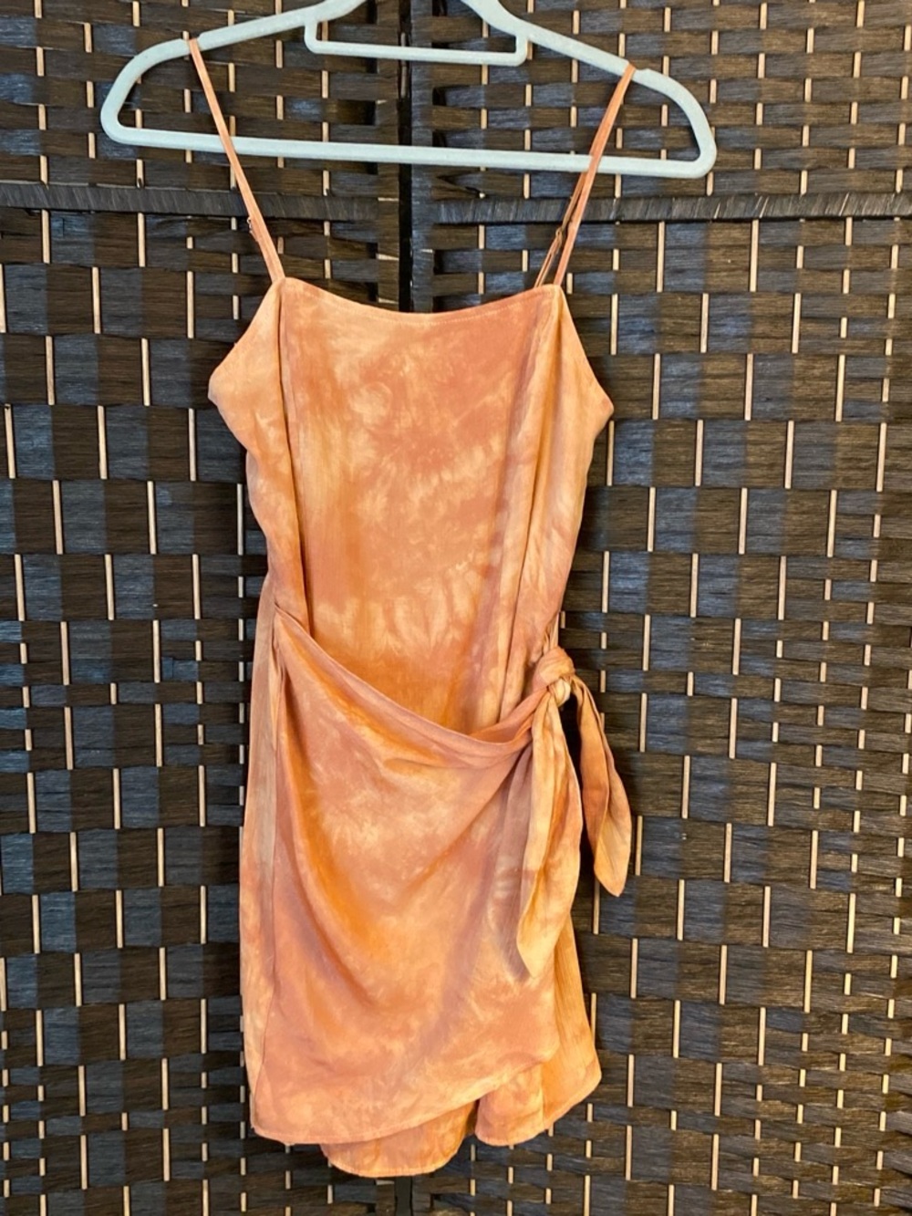 E&M Tie-Waist Peach Slip Dress with Spaghetti Straps